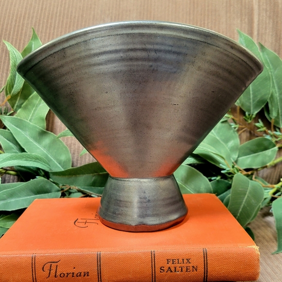 ✒️VTG Prinknash Pewter Redware Fan Vase Circa 1950s HARD TO FIND! - Picture 7 of 9